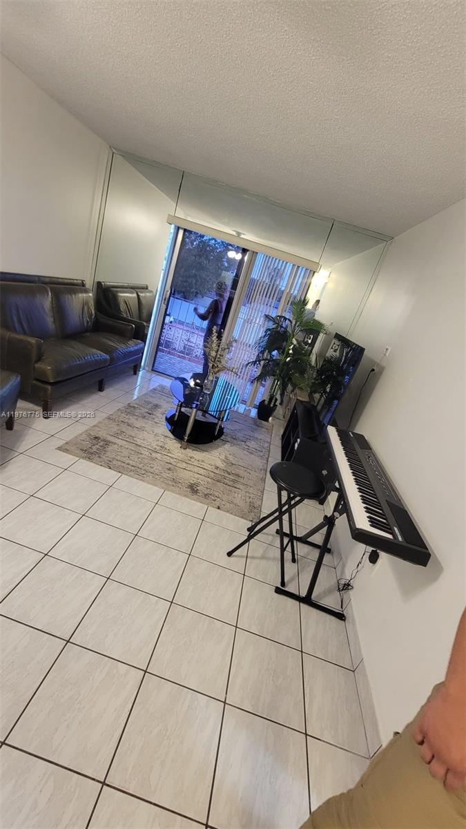 MADRID TERRACE CONDO - Residential