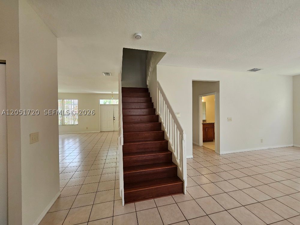 LAKE CHARLESTON TRS T AND - Residential Lease