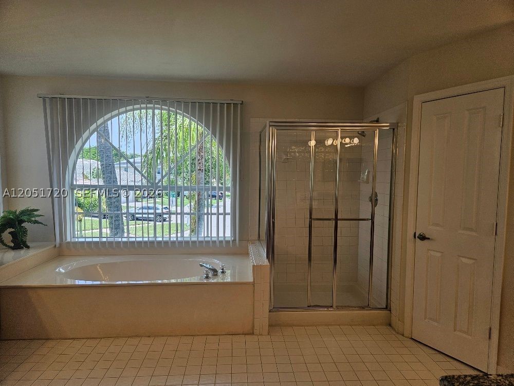 LAKE CHARLESTON TRS T AND - Residential Lease