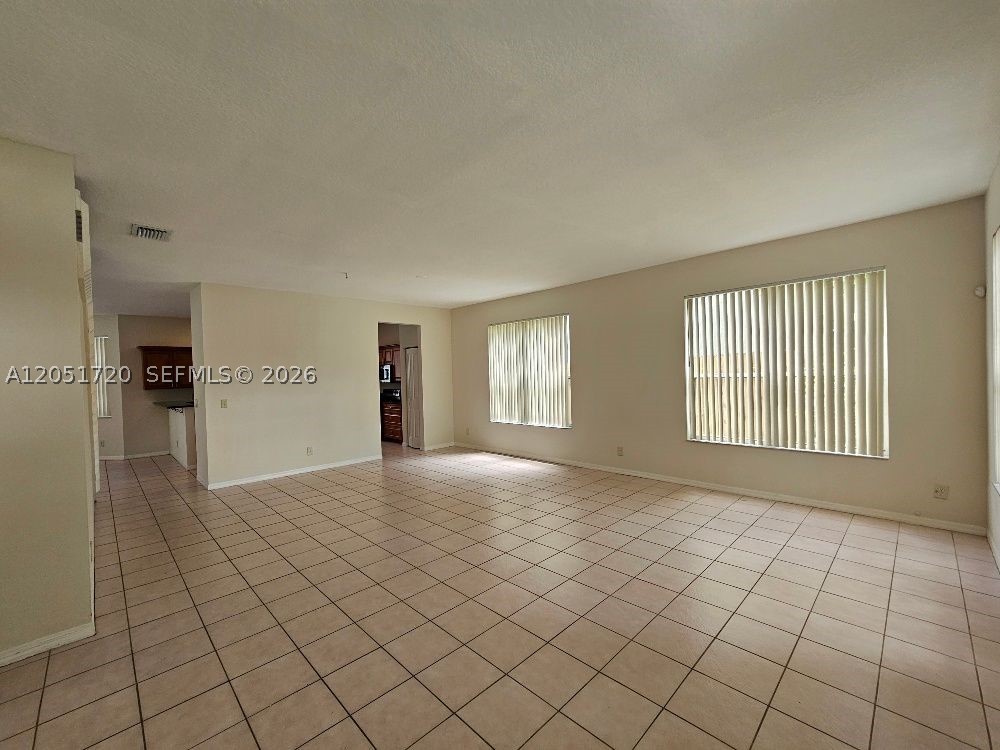 LAKE CHARLESTON TRS T AND - Residential Lease