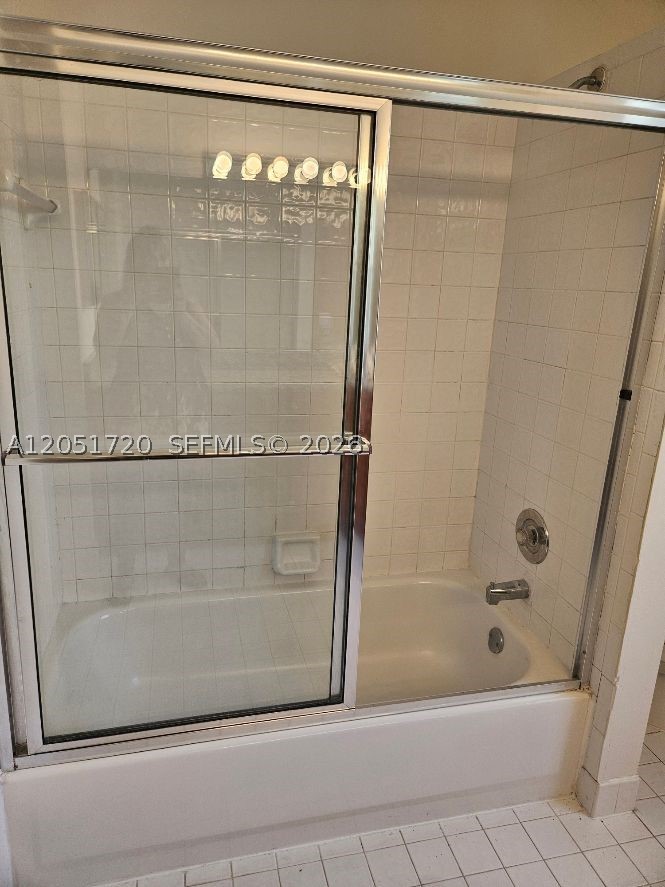 LAKE CHARLESTON TRS T AND - Residential Lease