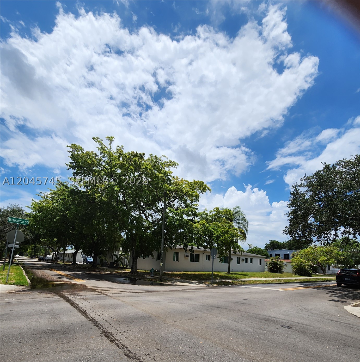 HOLLYWOOD SOUTH SIDE ADD - Residential Income