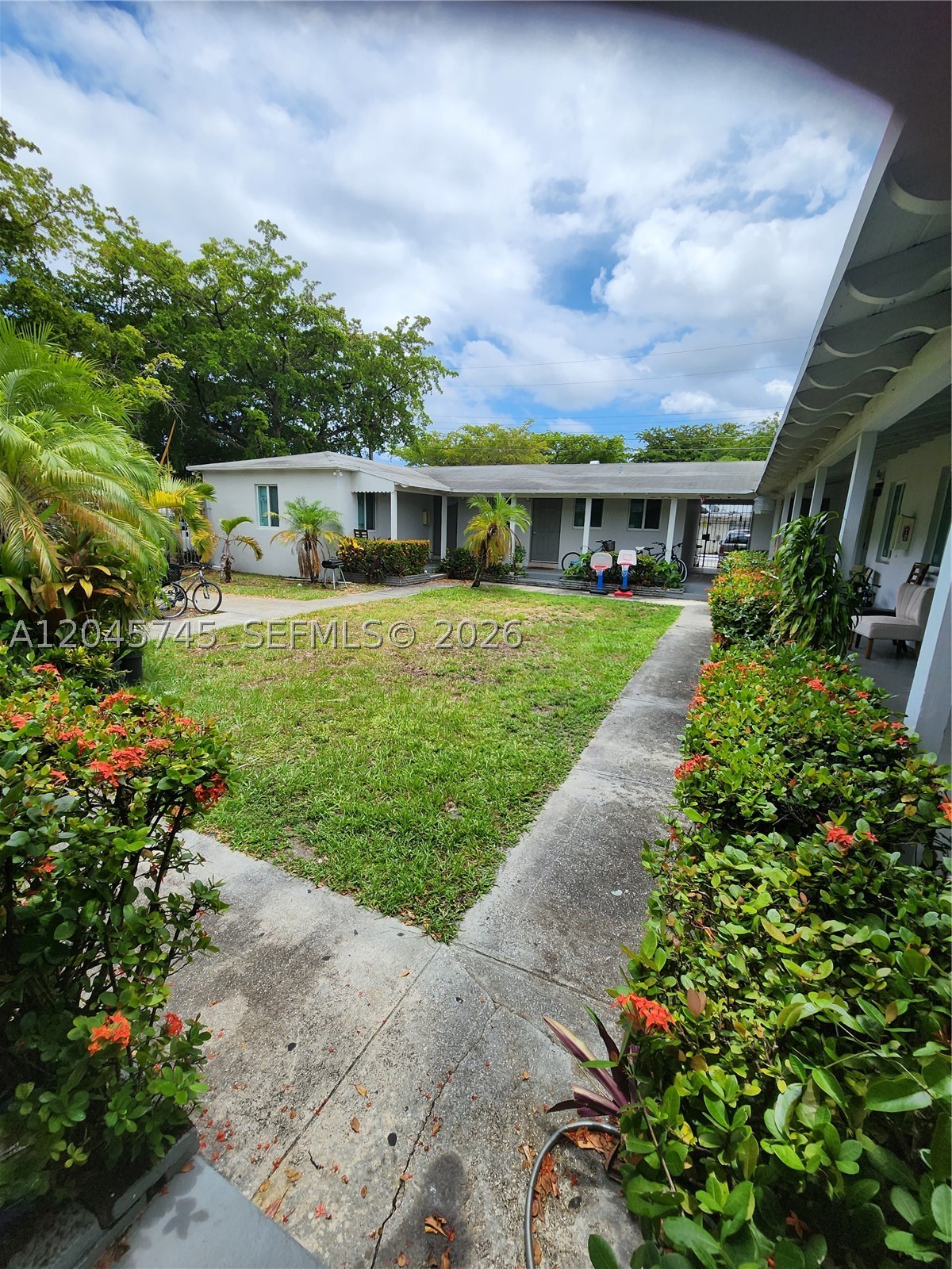 HOLLYWOOD SOUTH SIDE ADD - Residential Income