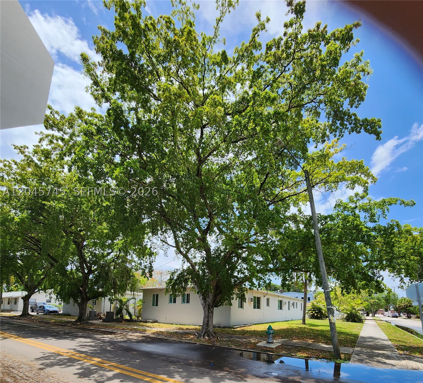 HOLLYWOOD SOUTH SIDE ADD - Residential Income