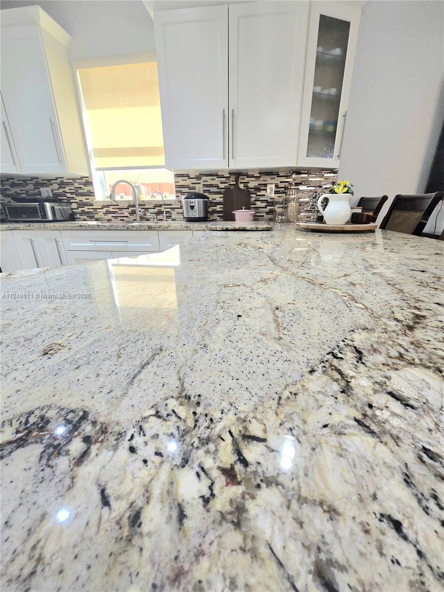 BELLAGIO AT VIZCAYA - Residential Lease