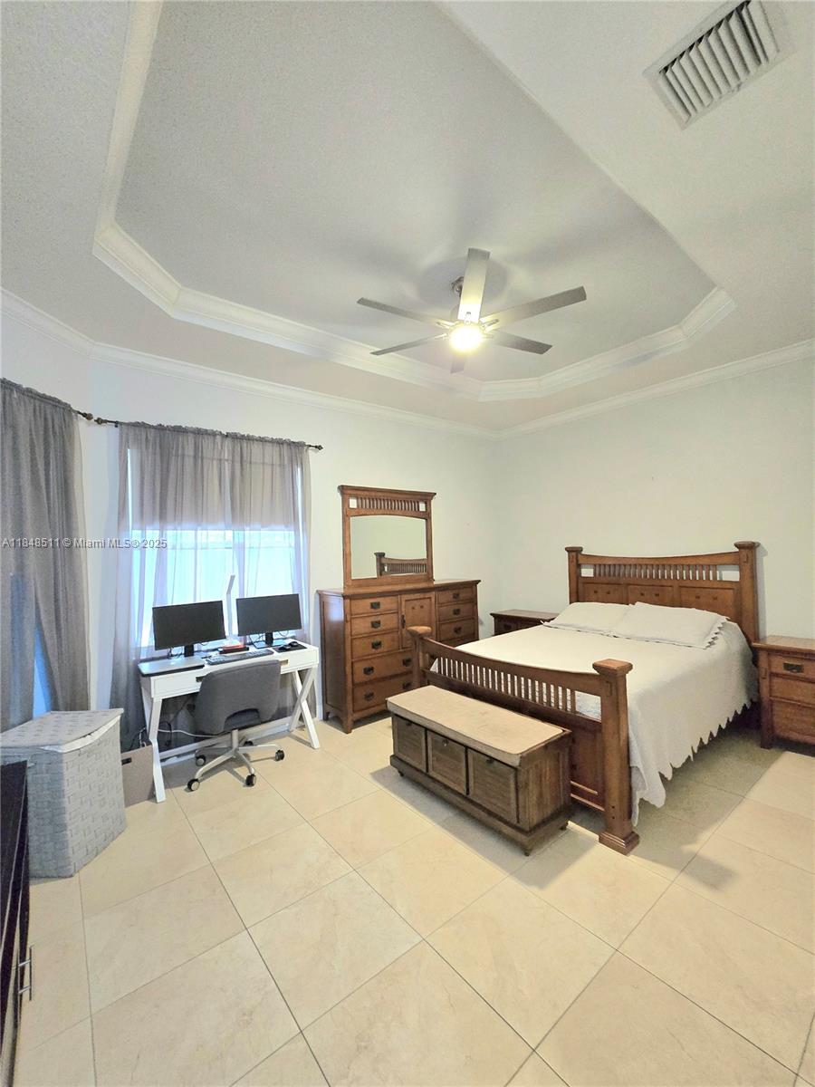 BELLAGIO AT VIZCAYA - Residential Lease