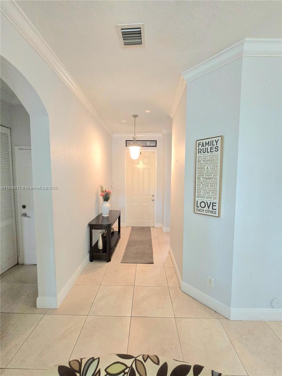 BELLAGIO AT VIZCAYA - Residential Lease