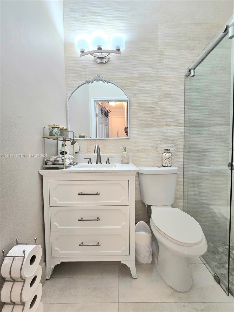 BELLAGIO AT VIZCAYA - Residential Lease