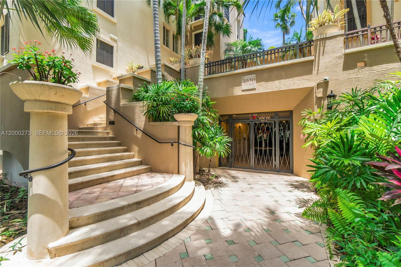 VILLA FLORA CONDO - Residential