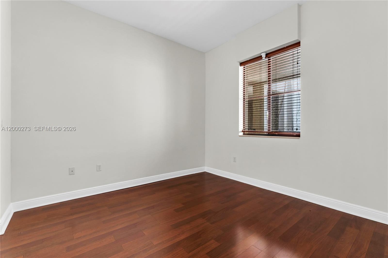 VILLA FLORA CONDO - Residential