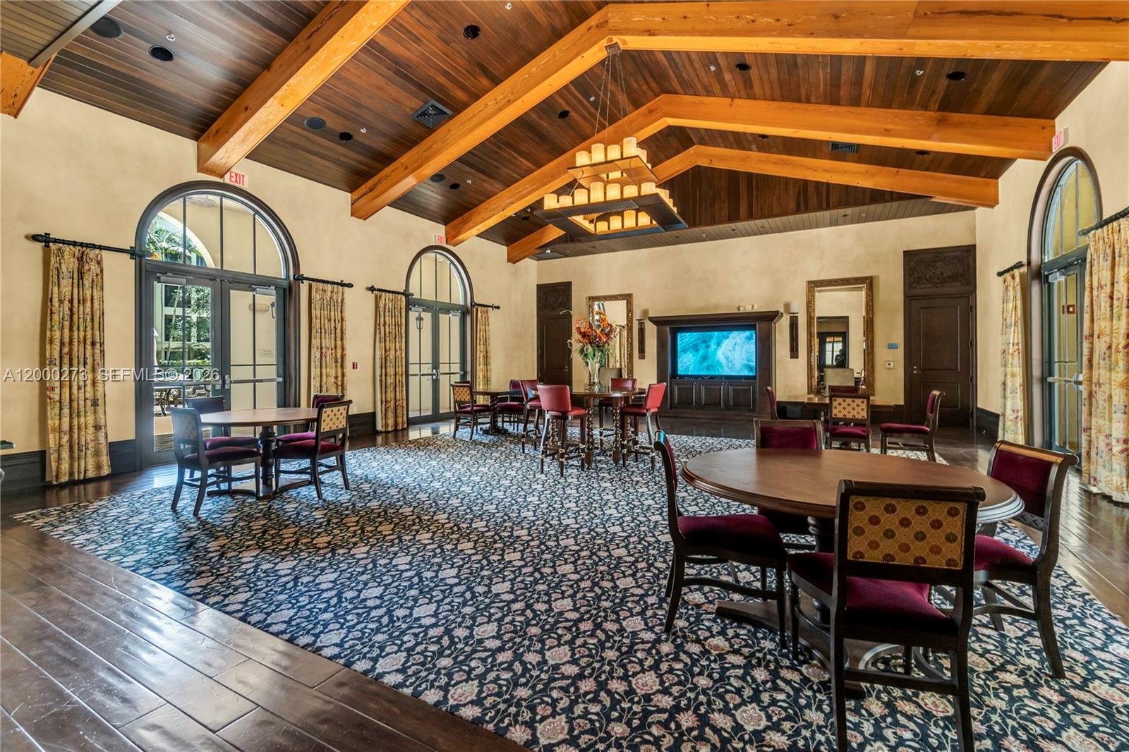 VILLA FLORA CONDO - Residential