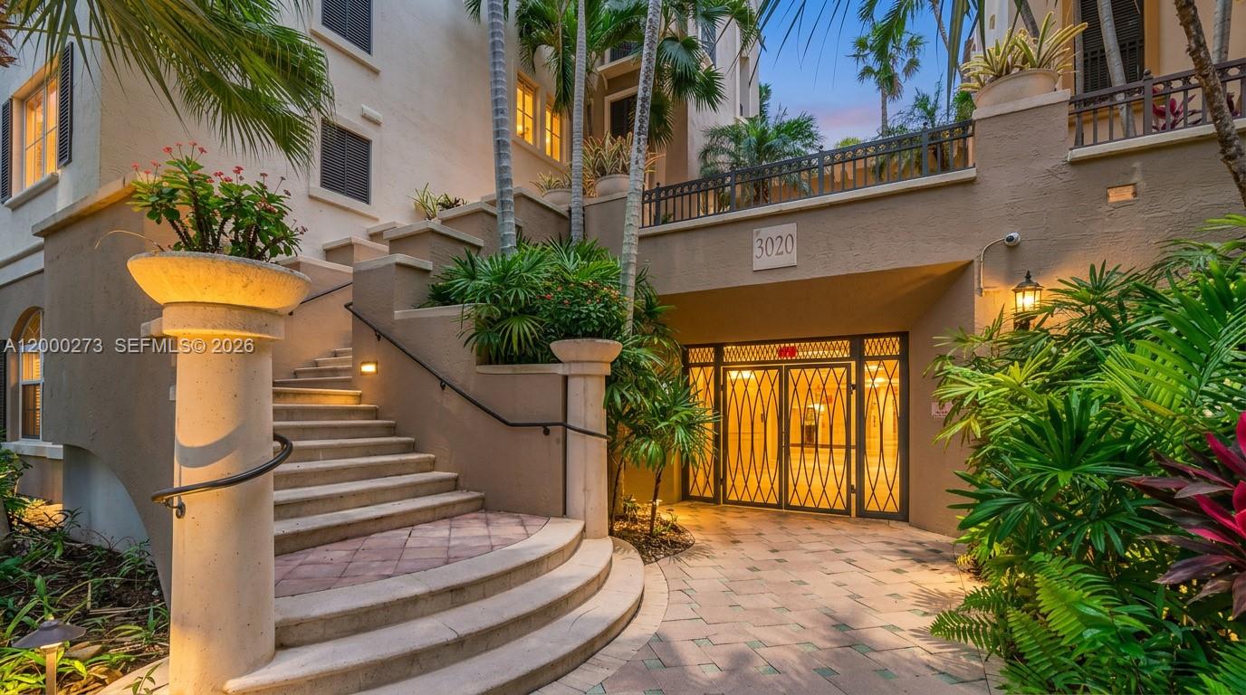 VILLA FLORA CONDO - Residential