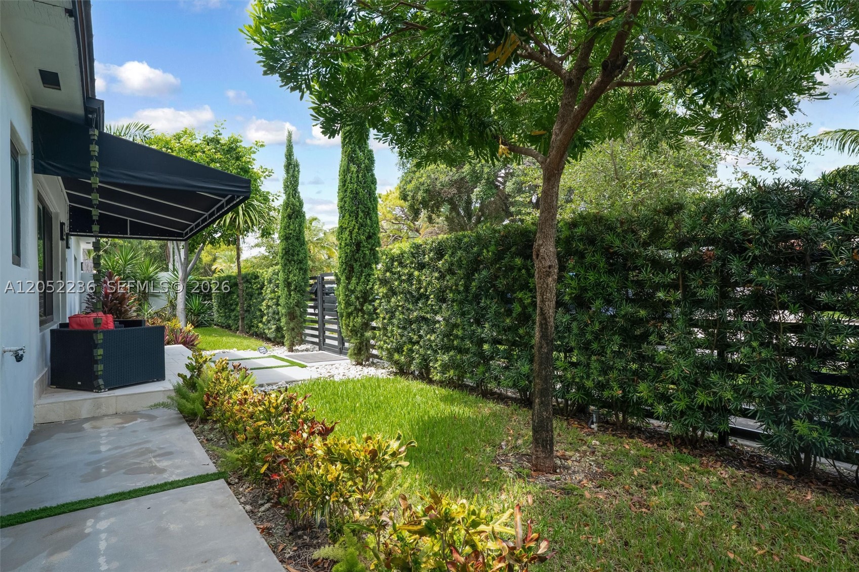 SILVER BLUFF EST-SEC B - Residential Lease