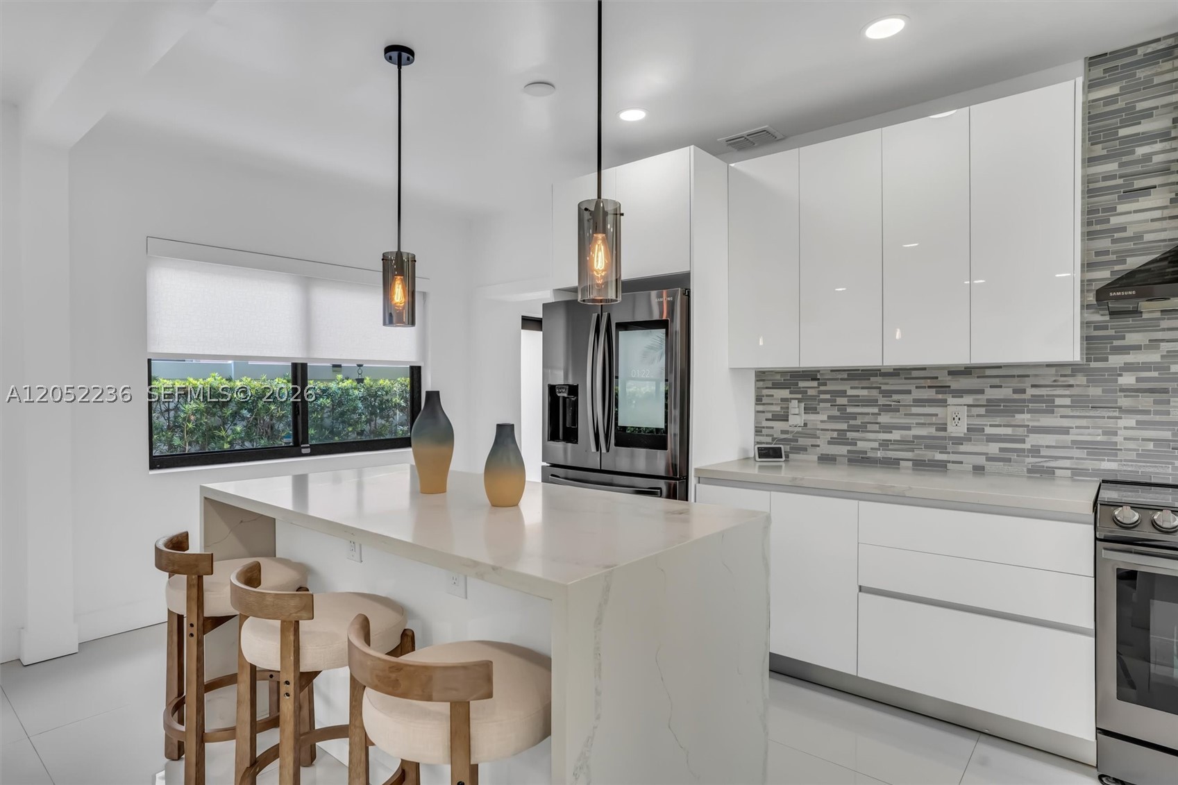 SILVER BLUFF EST-SEC B - Residential Lease