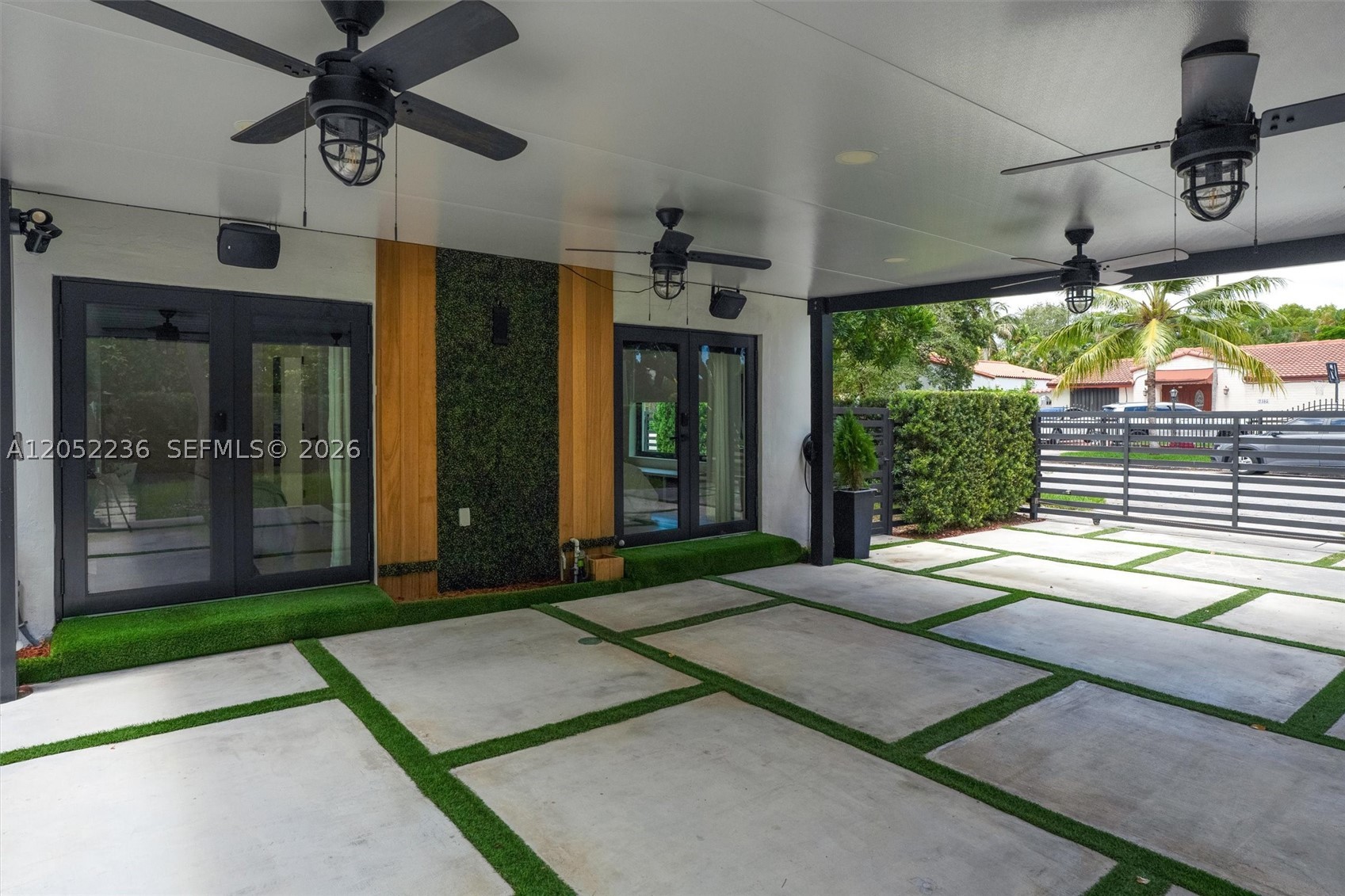 SILVER BLUFF EST-SEC B - Residential Lease