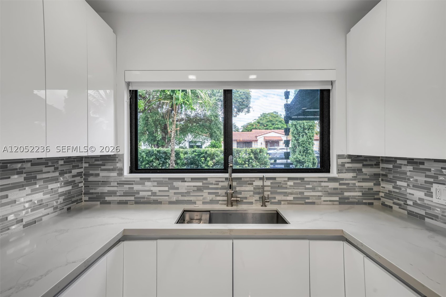 SILVER BLUFF EST-SEC B - Residential Lease