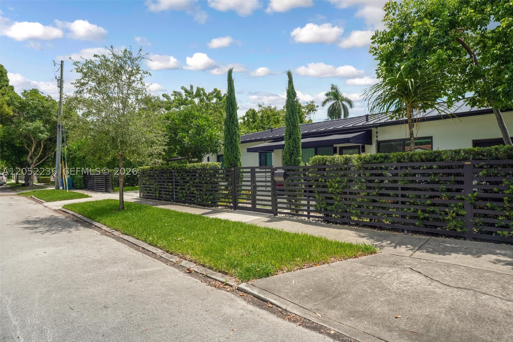 SILVER BLUFF EST-SEC B - Residential Lease