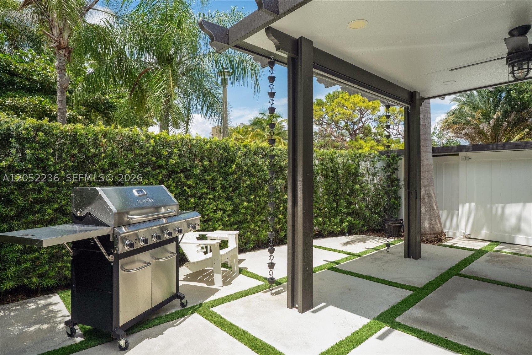 SILVER BLUFF EST-SEC B - Residential Lease