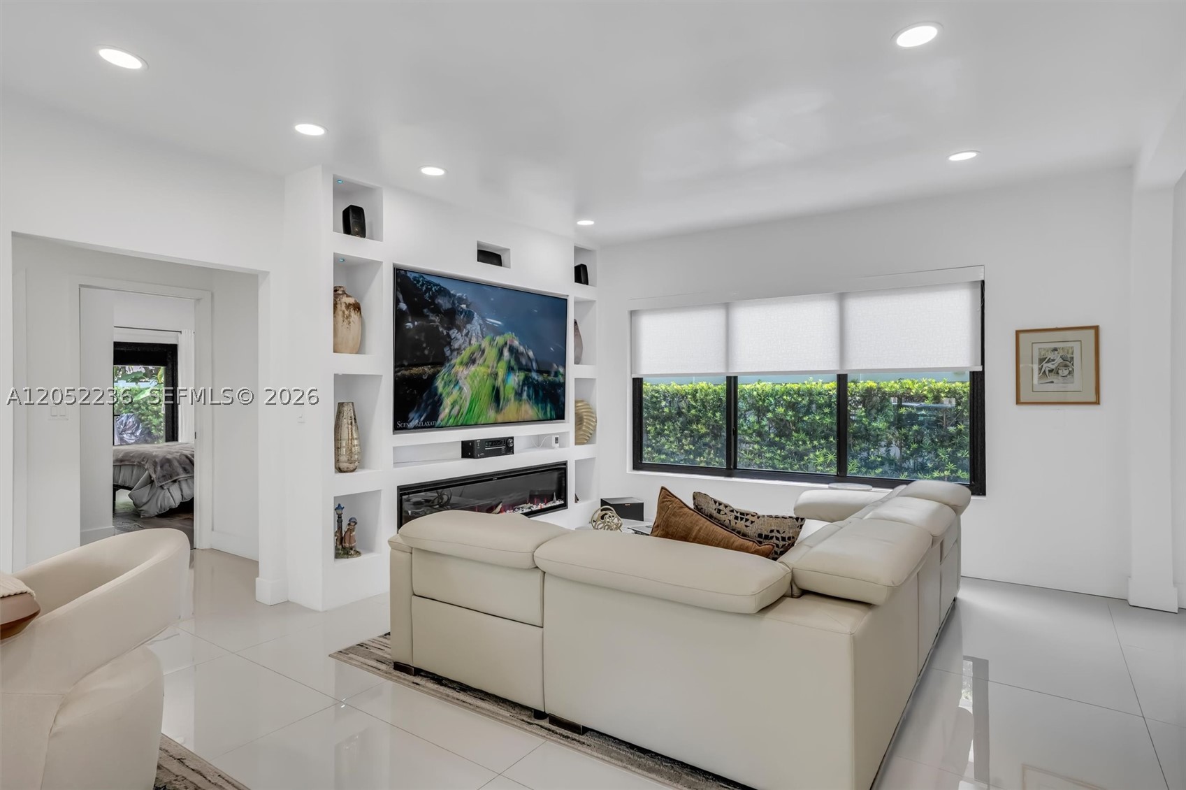 SILVER BLUFF EST-SEC B - Residential Lease