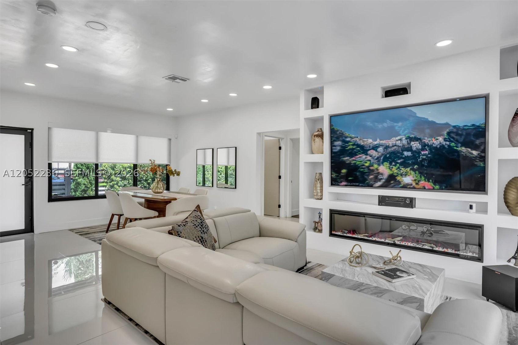 SILVER BLUFF EST-SEC B - Residential Lease