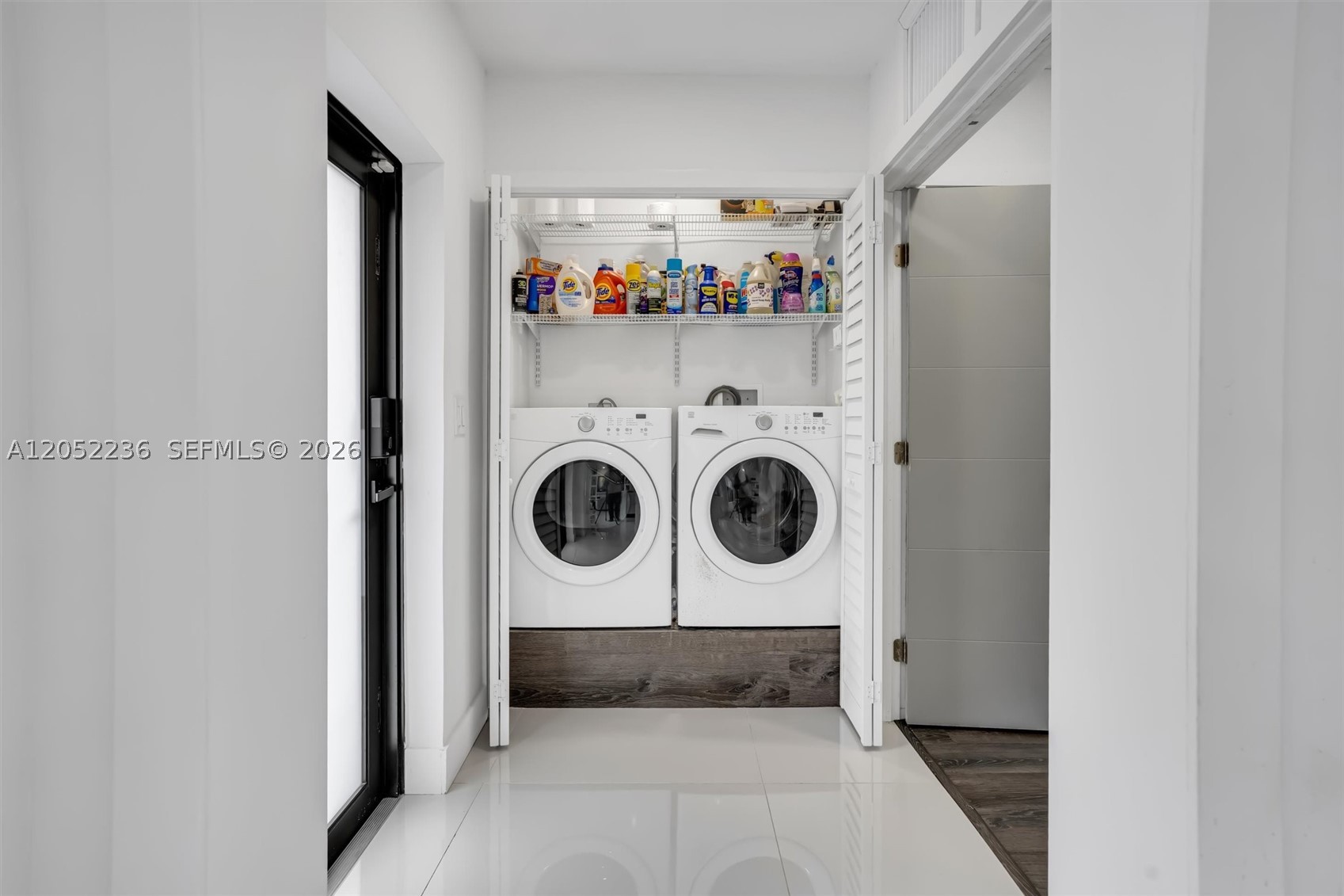 SILVER BLUFF EST-SEC B - Residential Lease