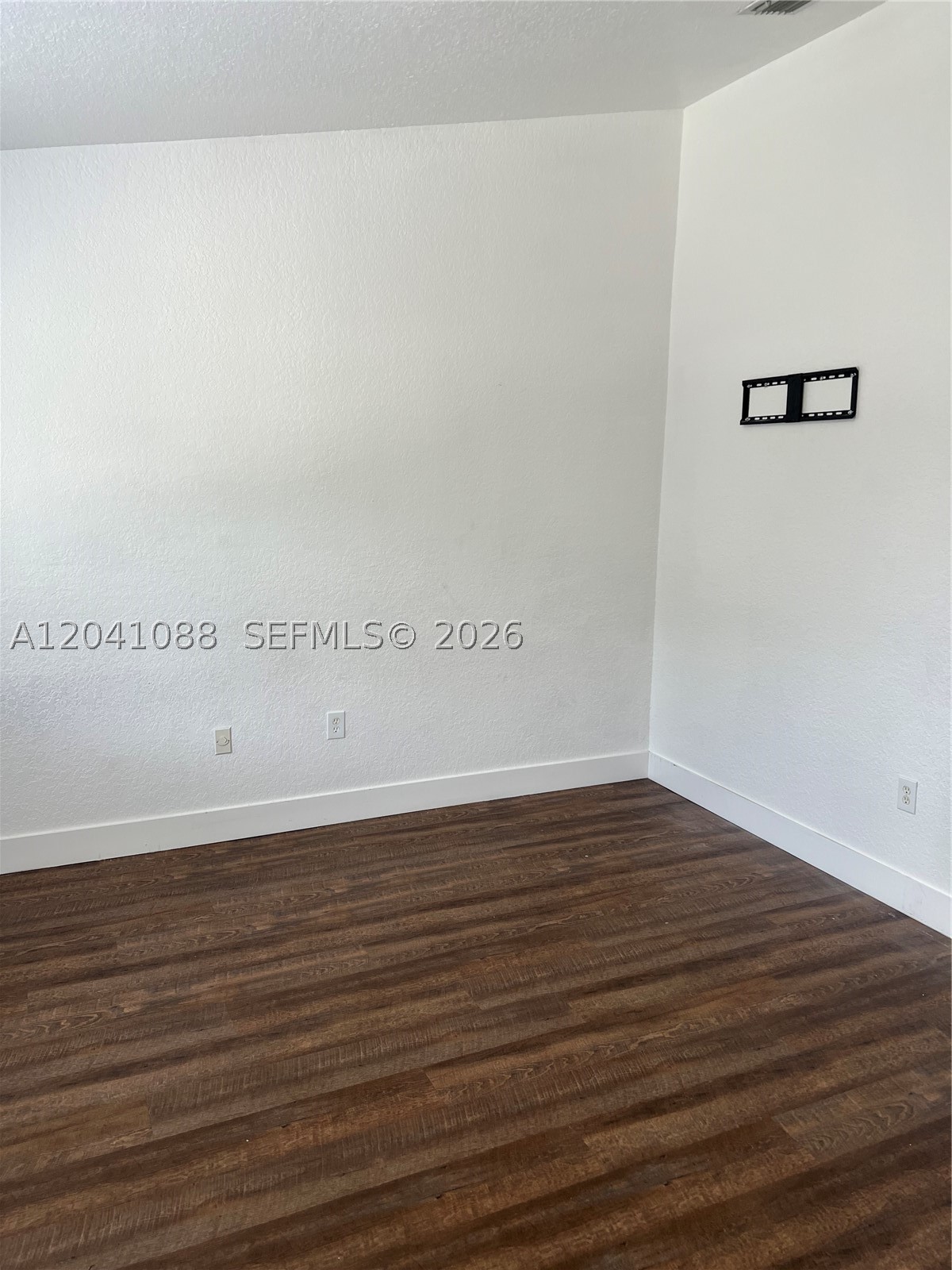 Hidden Court Townhomes - Residential
