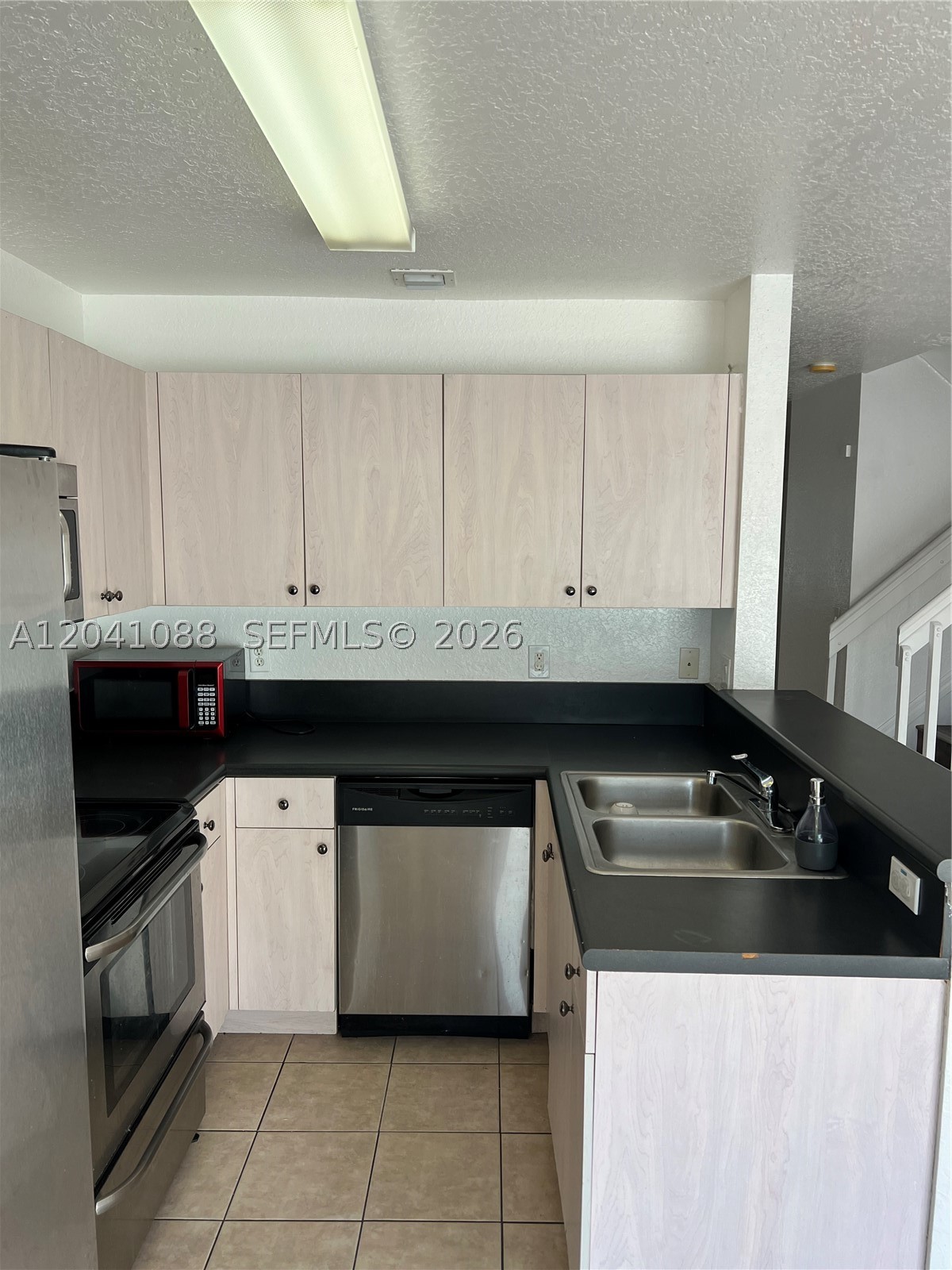Hidden Court Townhomes - Residential