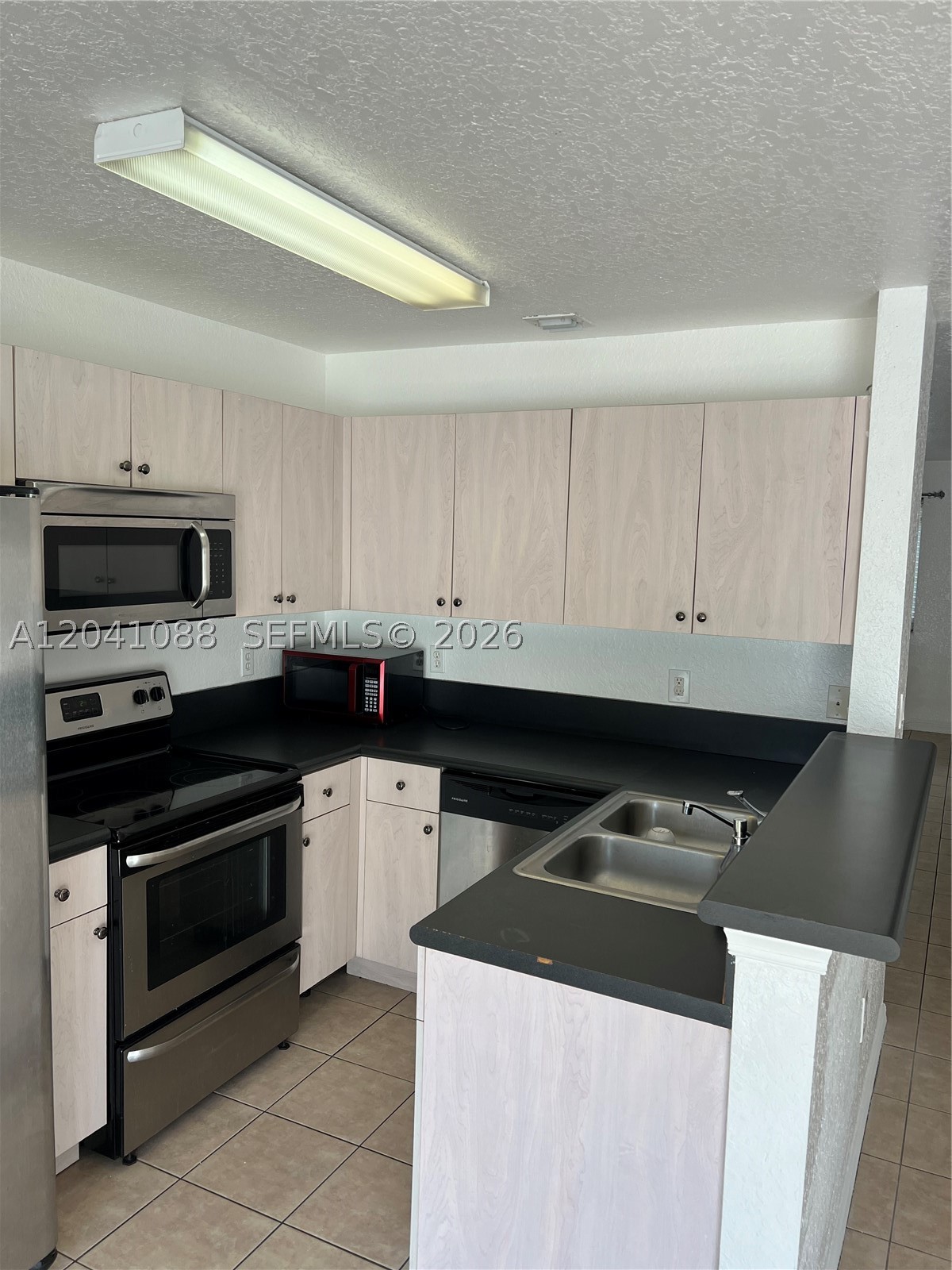 Hidden Court Townhomes - Residential