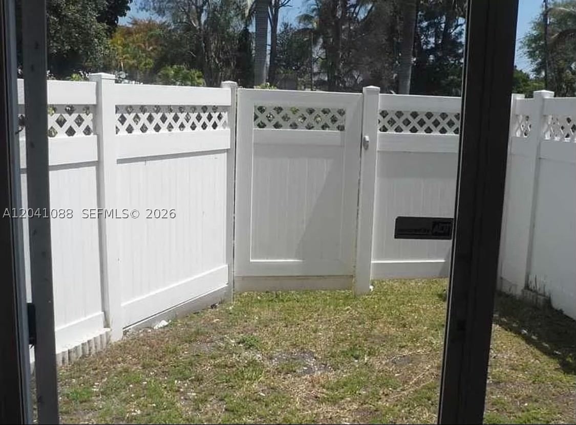 Hidden Court Townhomes - Residential