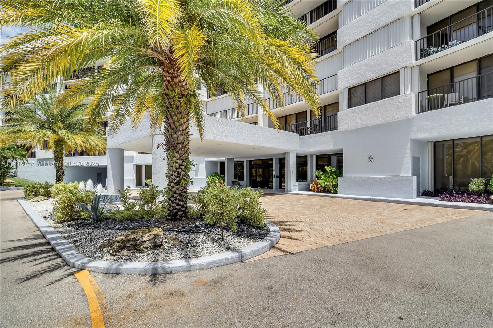 OCEANCREST CONDO APTS - Residential
