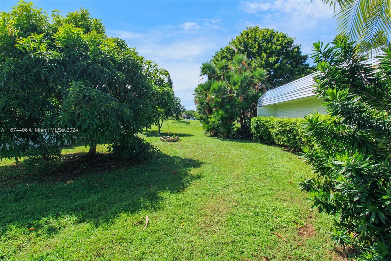 WOODLANDS SEC FIVE - Residential
