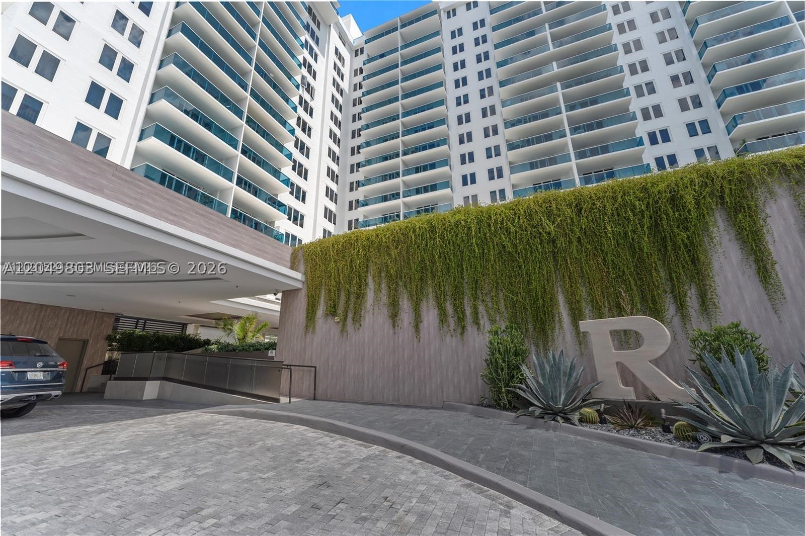 RONEY PALACE CONDO - Residential