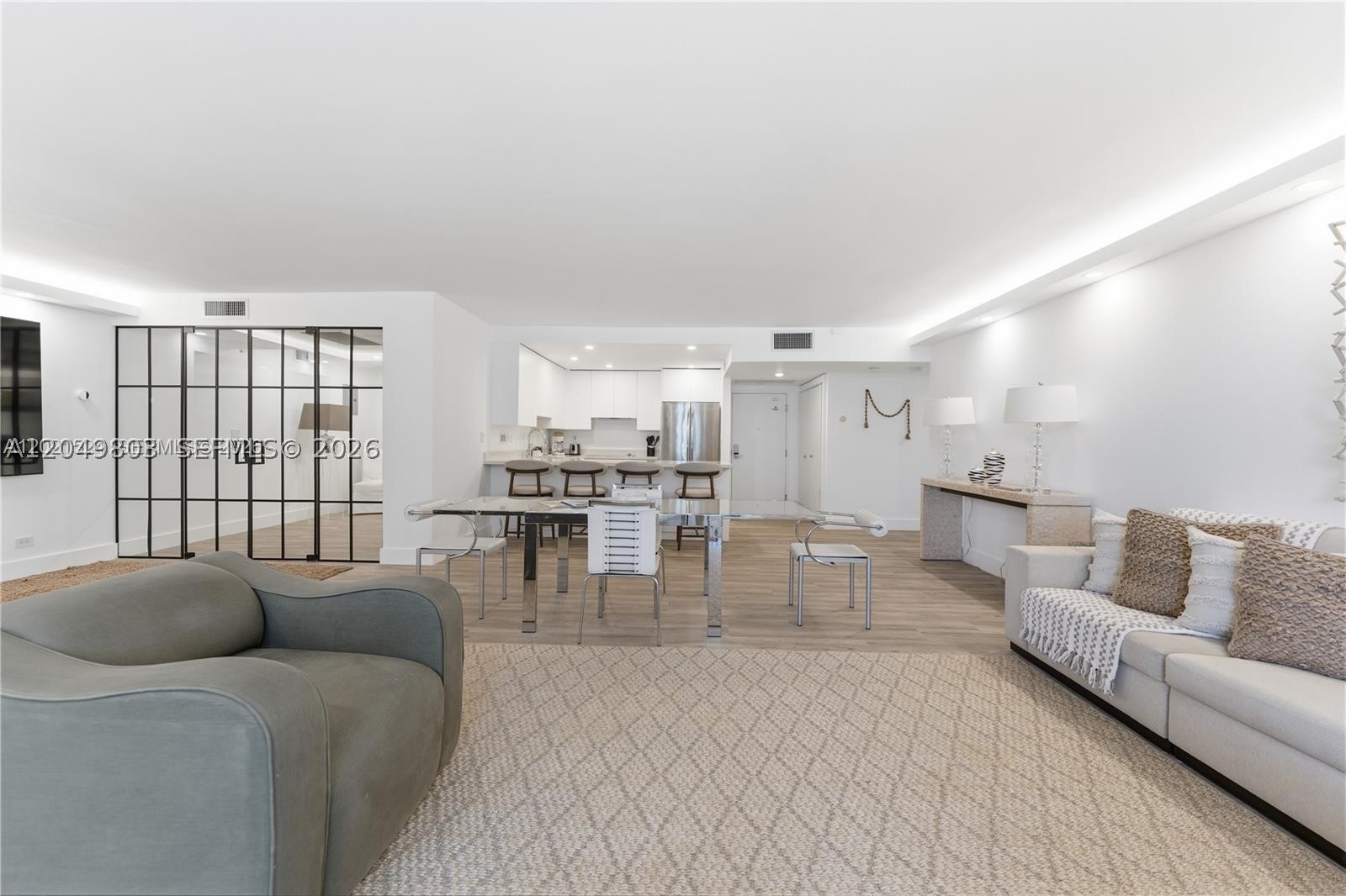 RONEY PALACE CONDO - Residential
