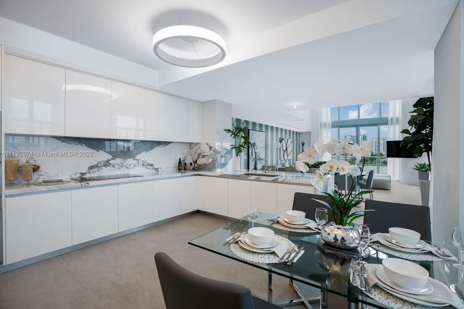 PARQUE TOWERS CONDO - Residential