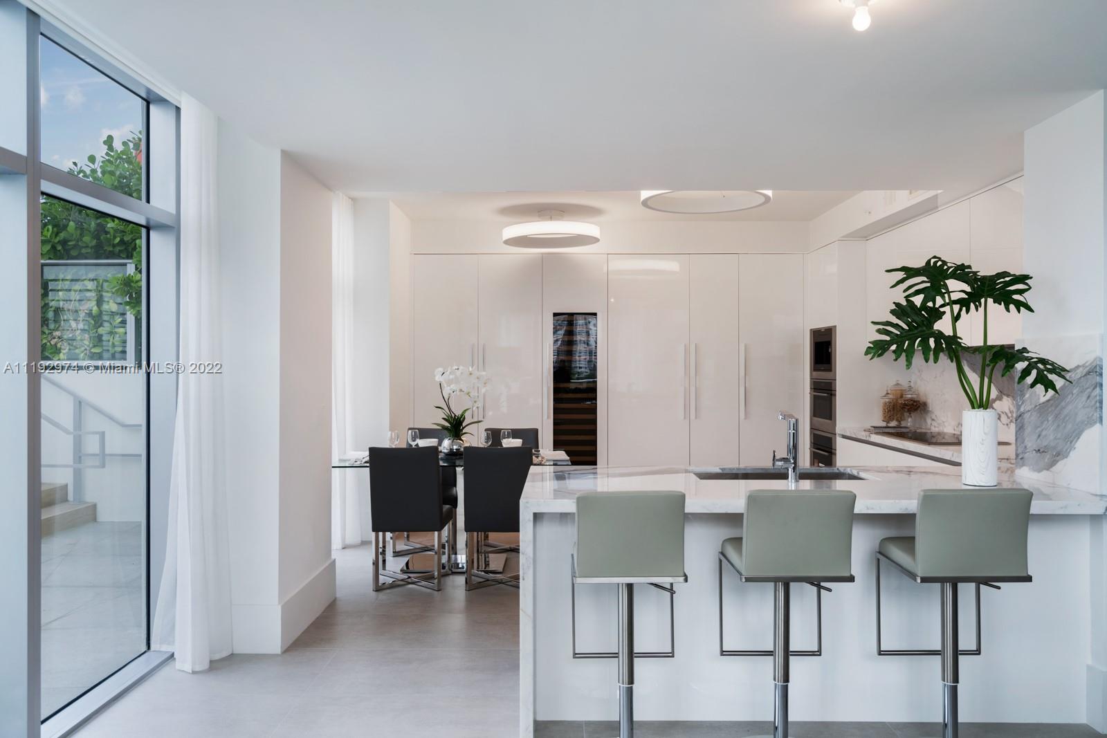 PARQUE TOWERS CONDO - Residential
