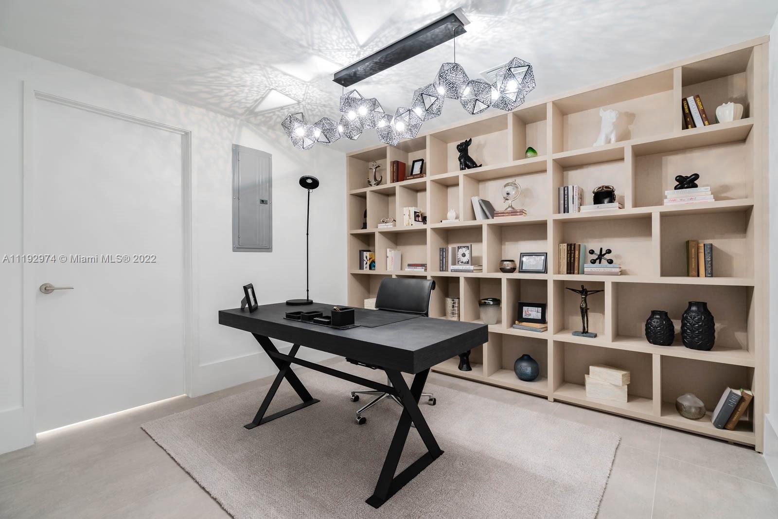 PARQUE TOWERS CONDO - Residential