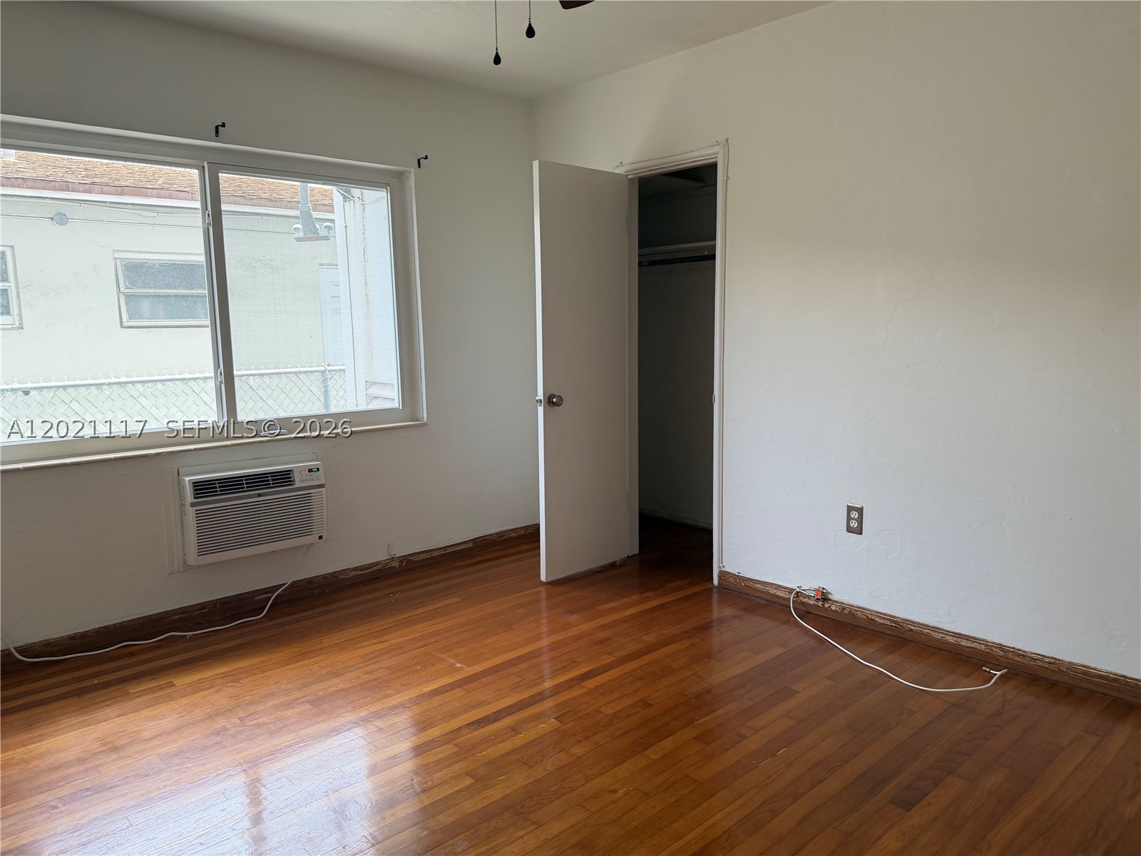 HORSESHOE CONDOMINIUM - Residential