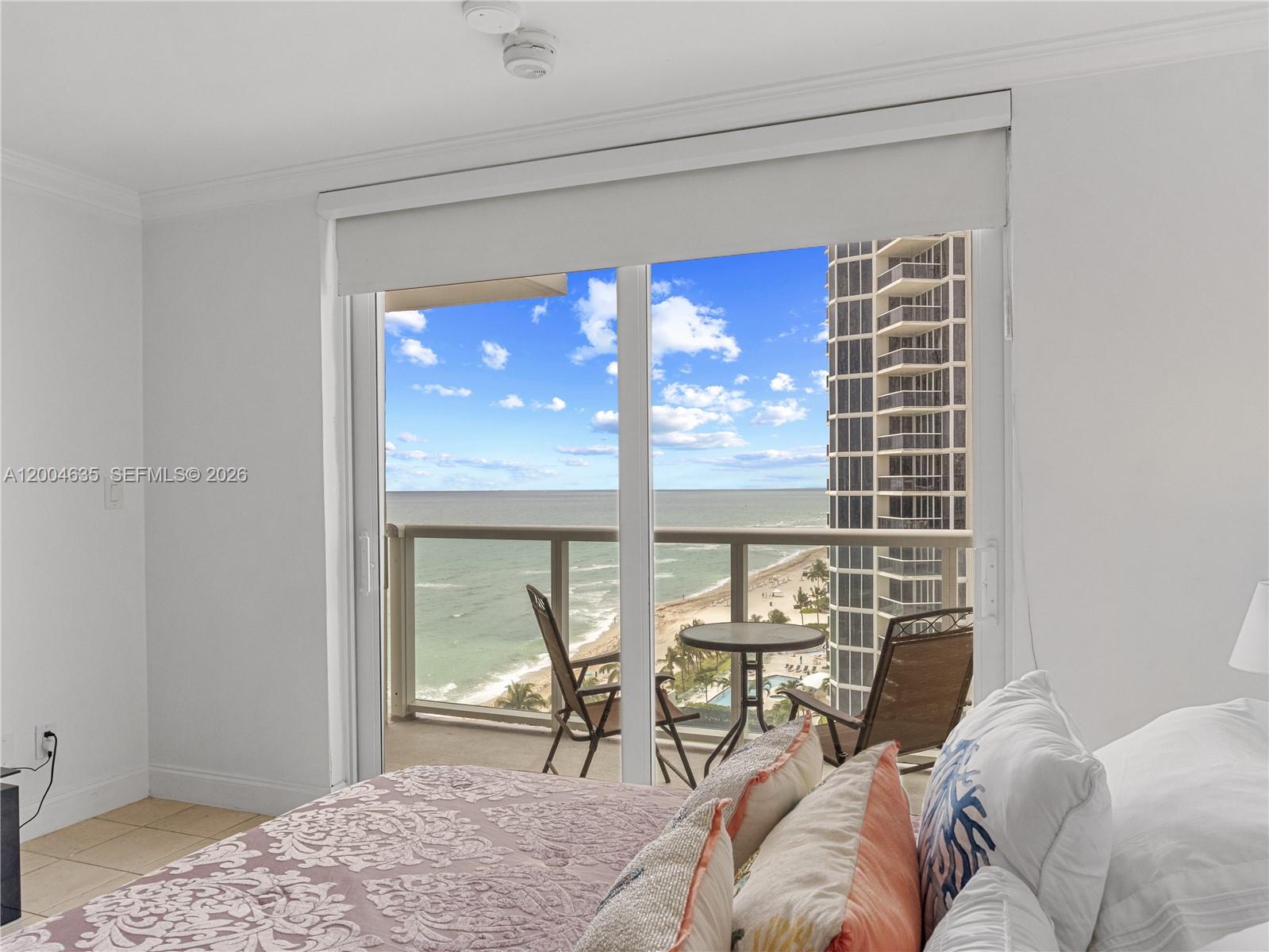 THE AVENTURA BEACH CLUB C - Residential