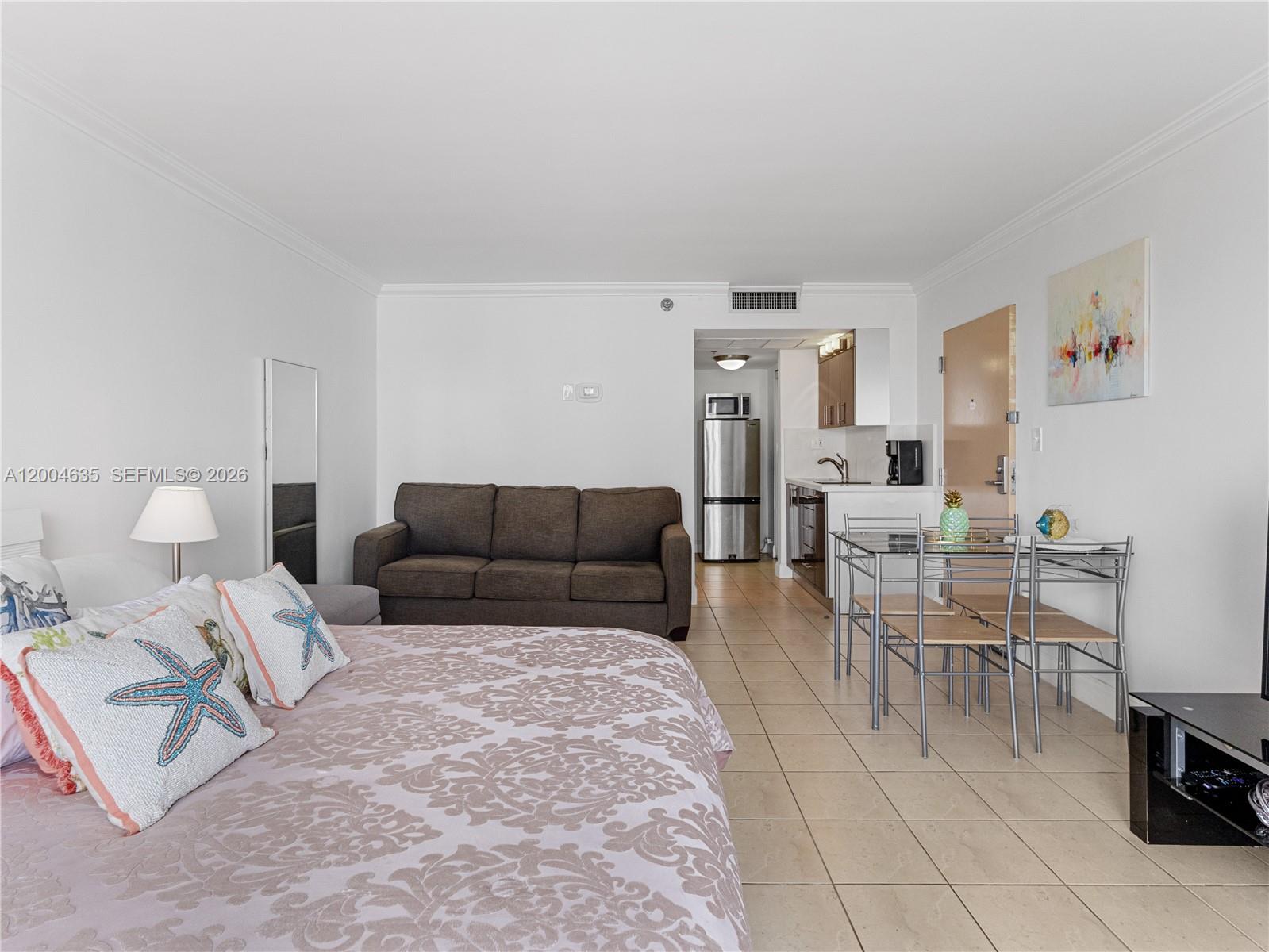 THE AVENTURA BEACH CLUB C - Residential