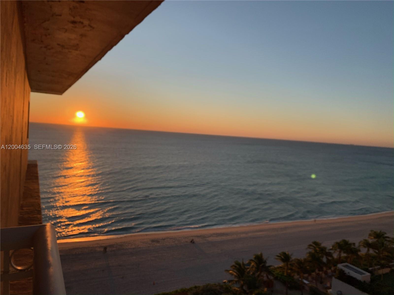 THE AVENTURA BEACH CLUB C - Residential