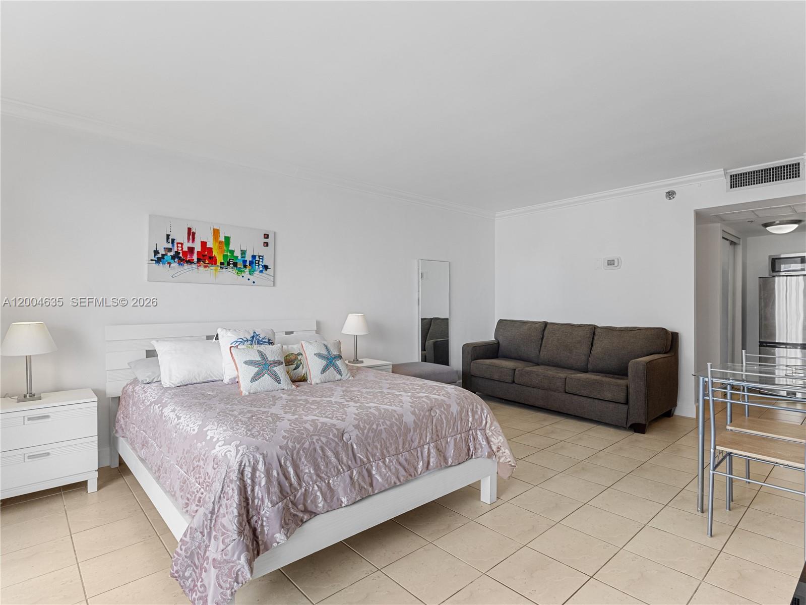 THE AVENTURA BEACH CLUB C - Residential