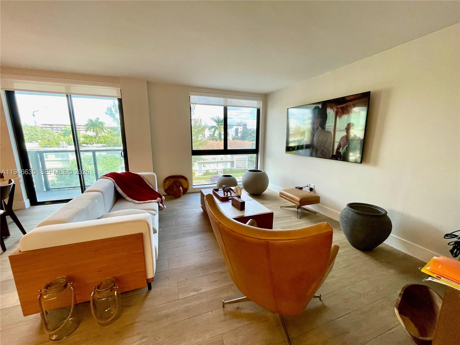 GUILDFORD CONDO - Residential
