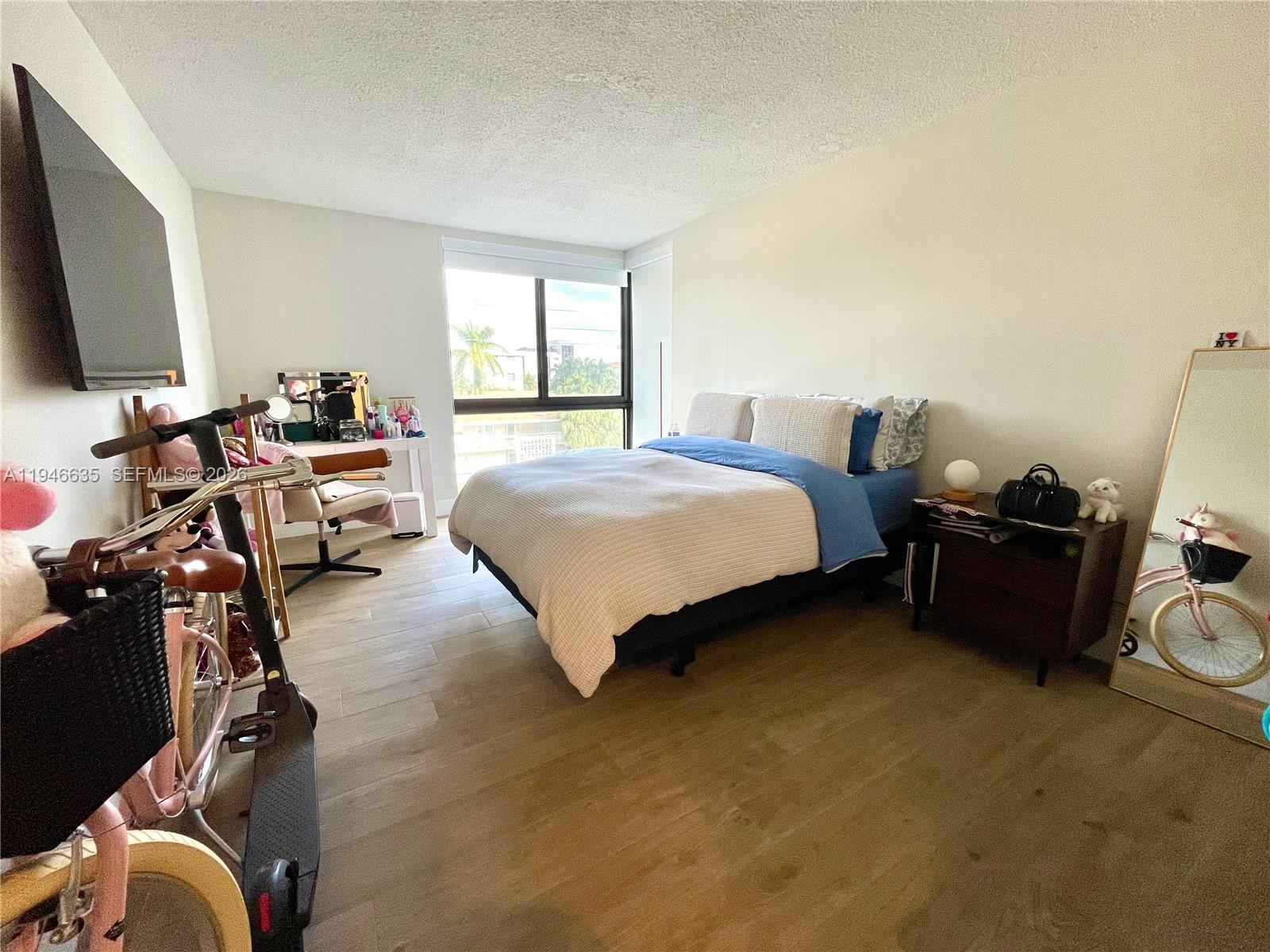 GUILDFORD CONDO - Residential