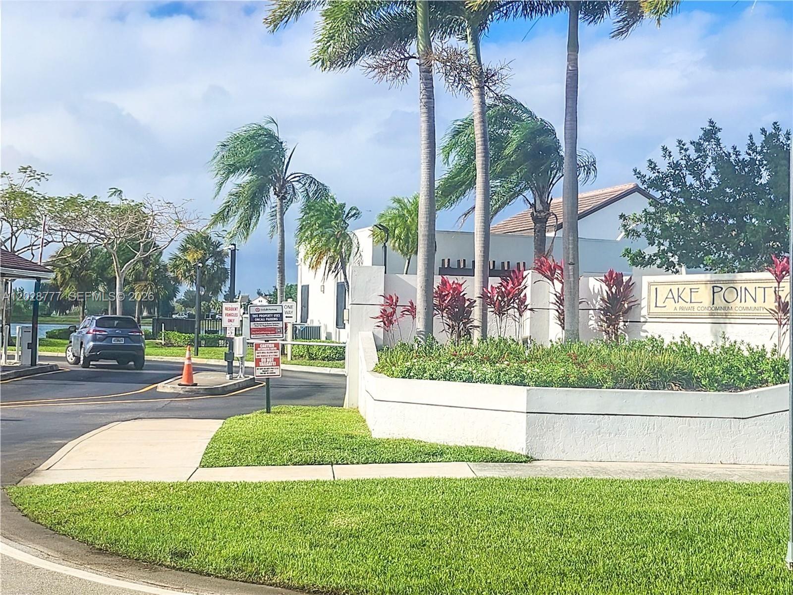 LAKE POINTE CONDOMINIUM N - Residential Lease