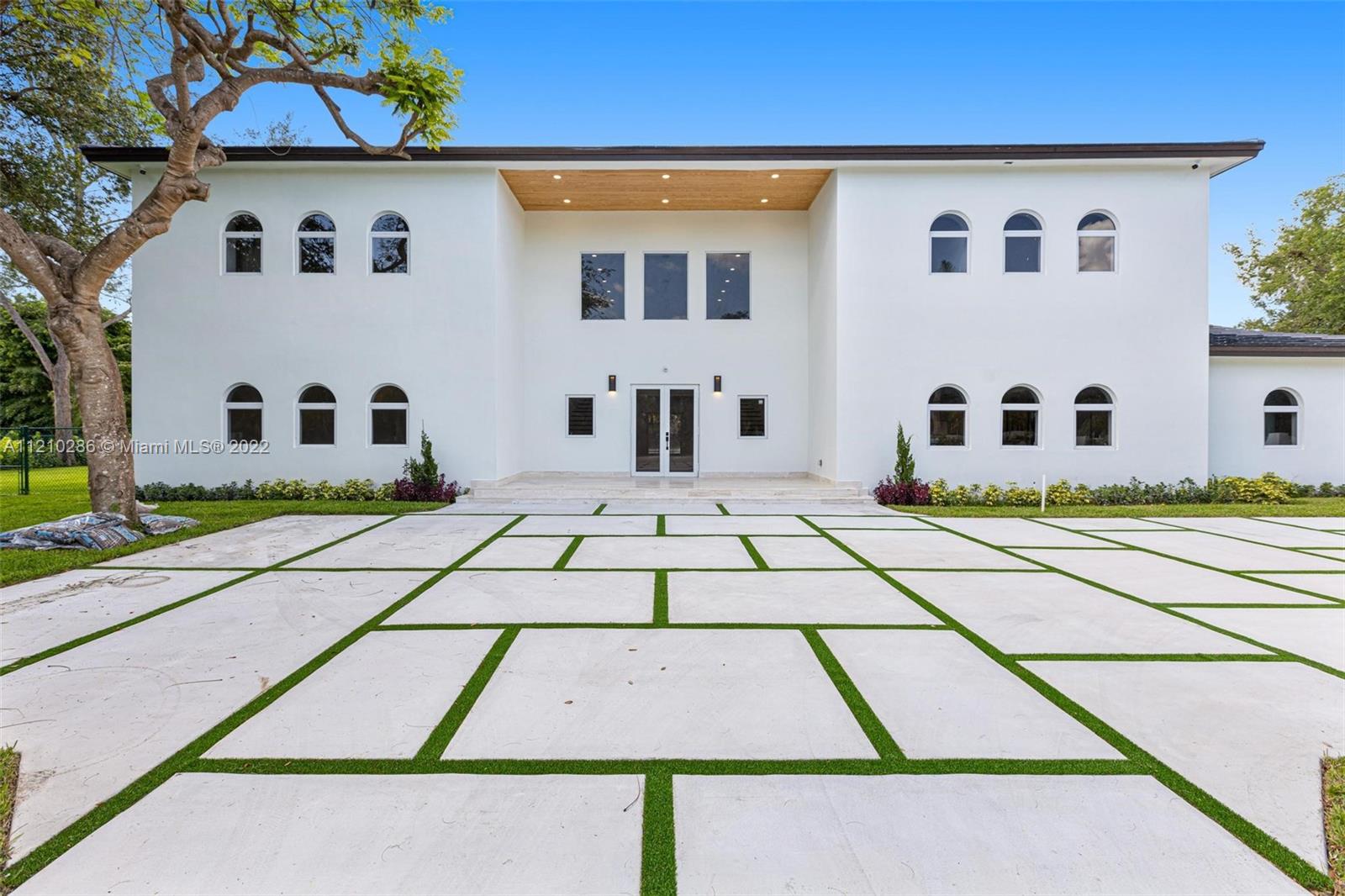 2022 Grand Estate REPRICED @$587.52 PSQFT !!!!!!!!!!!!!!!!!!!!!!!!!!!!!!!
7 bedrooms/ 8bths accounts with almost 8k interior sqft and a additional 2 story, 3bedrooms , 2bath guest home with Almost 2k sqft interior fully equipped. TOTAL 10,000 SQFT UNDER AIR.
The double stair grand entrance sets the tone for elegance and continuity throughout the home.  Gated and ready for YOU.  Text or whats app for video your clients will run not walk to this Grand Estate. *ELEVATOR*
