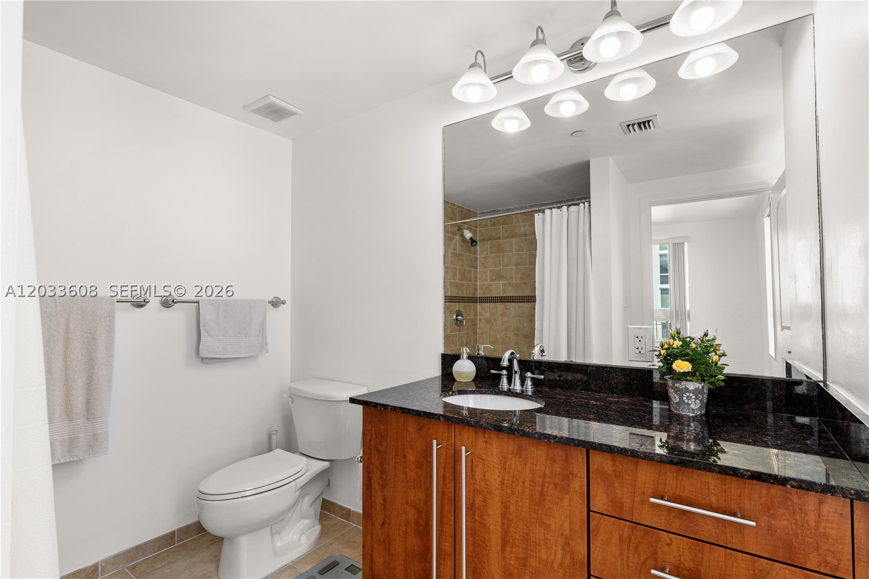 TOSCANO CONDO - Residential