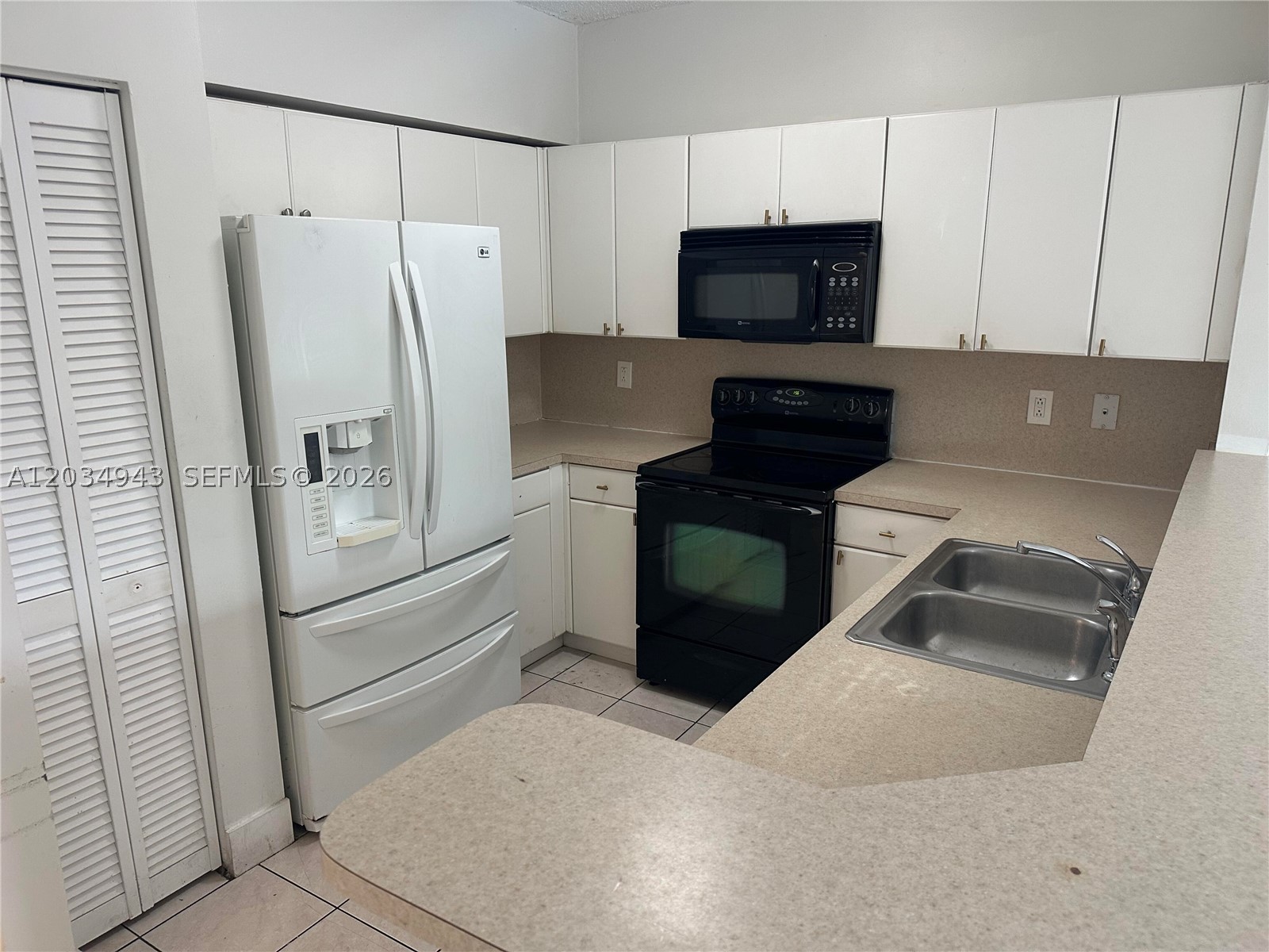 TOWNGATE CONDO NINE - Residential