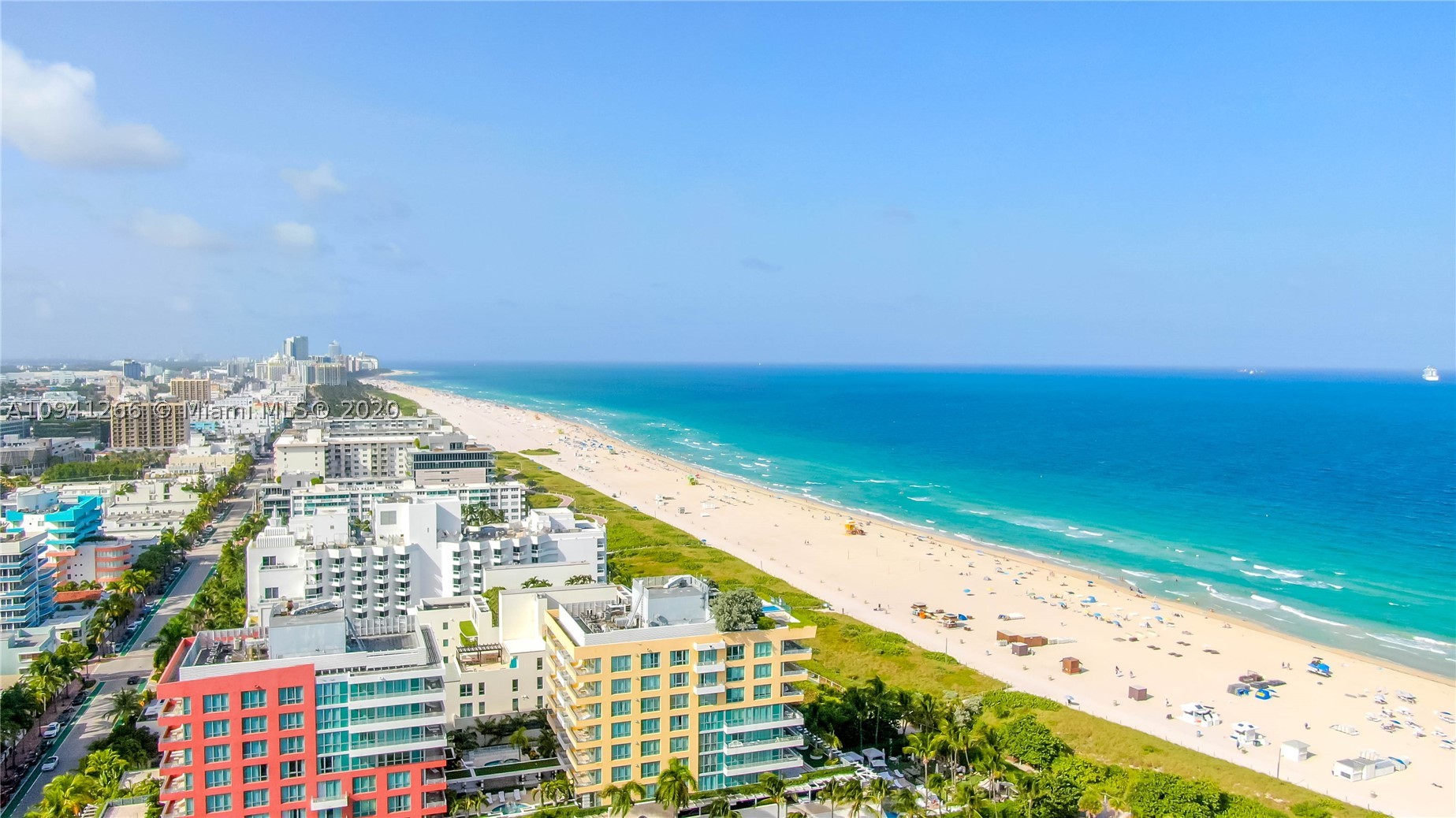 CONTINUUM ON SOUTH BEACH - Residential