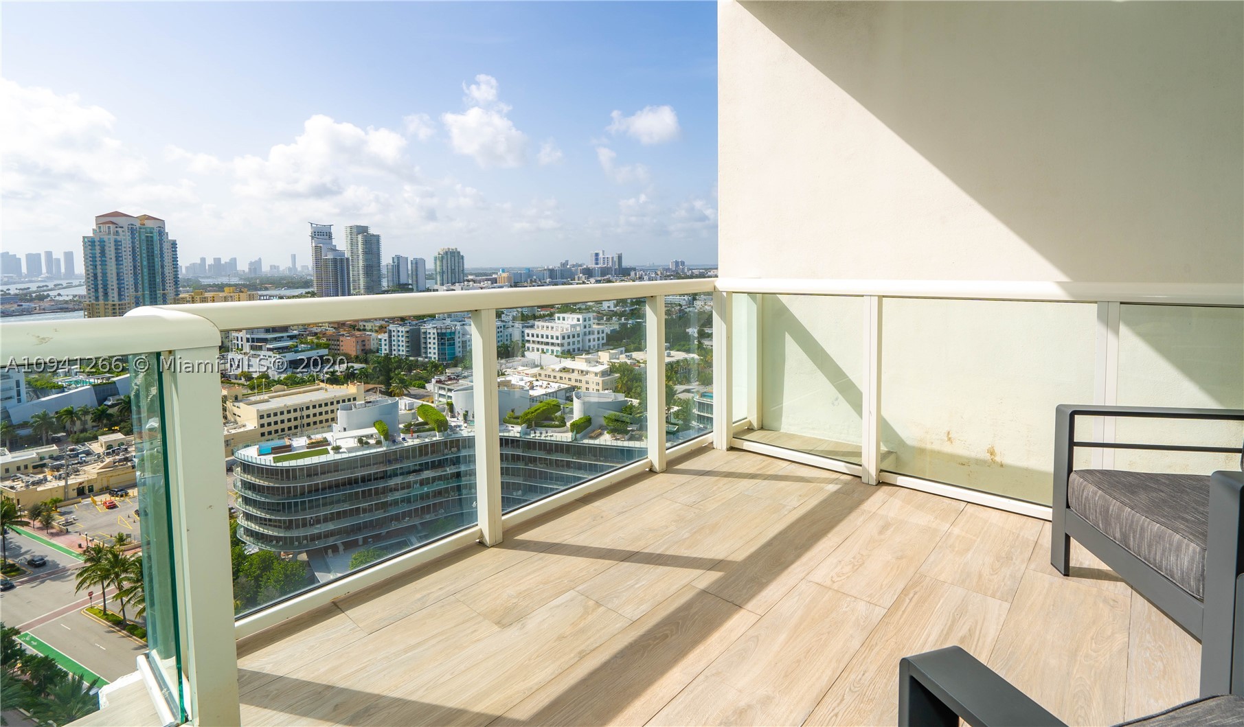CONTINUUM ON SOUTH BEACH - Residential