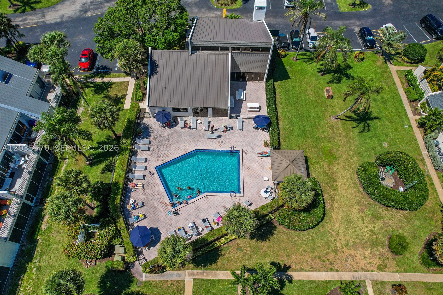 JUPITER OCEAN AND RACQUET - Residential